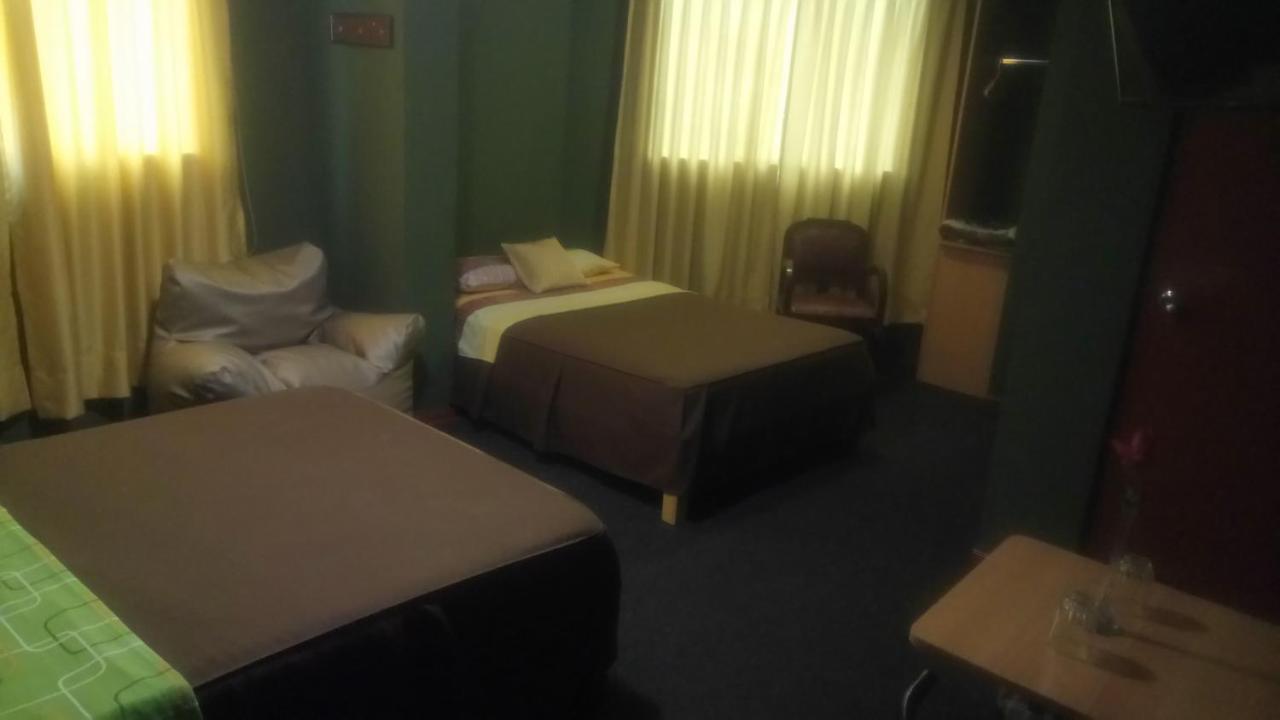 Hostal Residencial Mochica Lima Zewnętrze zdjęcie