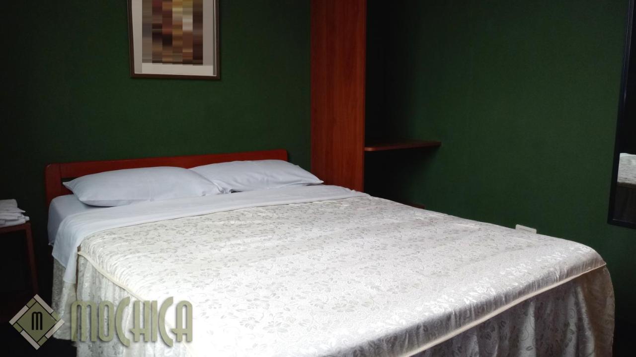 Hostal Residencial Mochica Lima Zewnętrze zdjęcie
