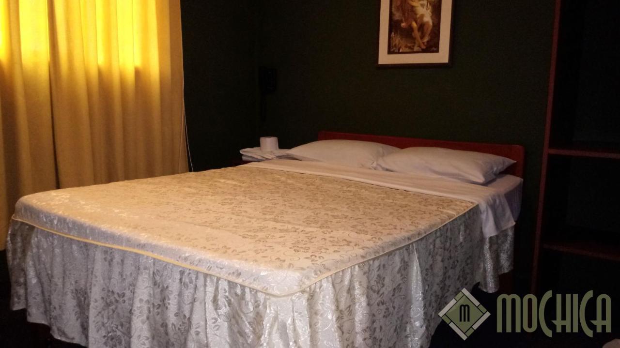 Hostal Residencial Mochica Lima Zewnętrze zdjęcie